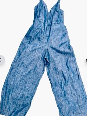 Madewell Denim Sleeveless Jumpsuit Sz 8 V-Neckline Adjustable Straps Wide Length